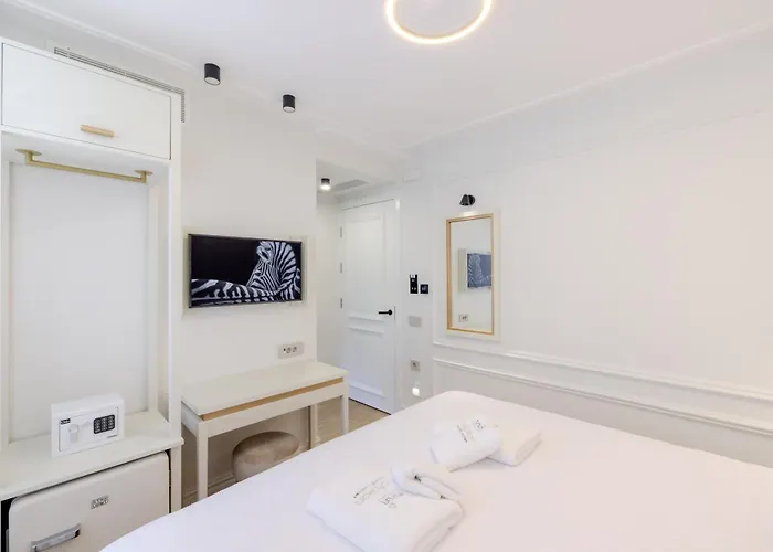 Hotell Comfy Nafplion