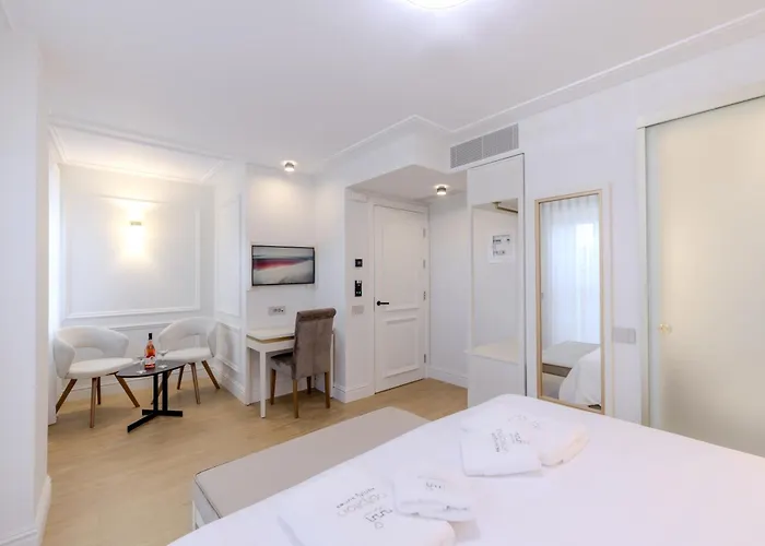 Comfy Hotell *