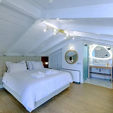 Comfy Hotel *
