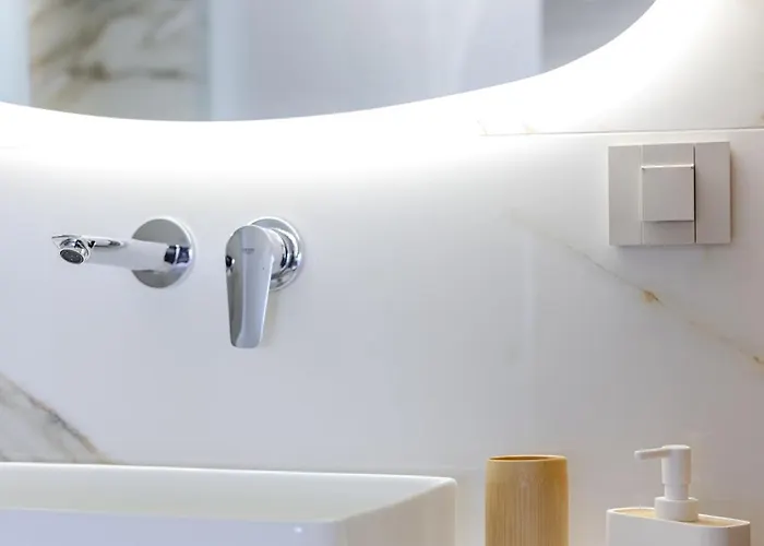 Comfy * נאפפליו